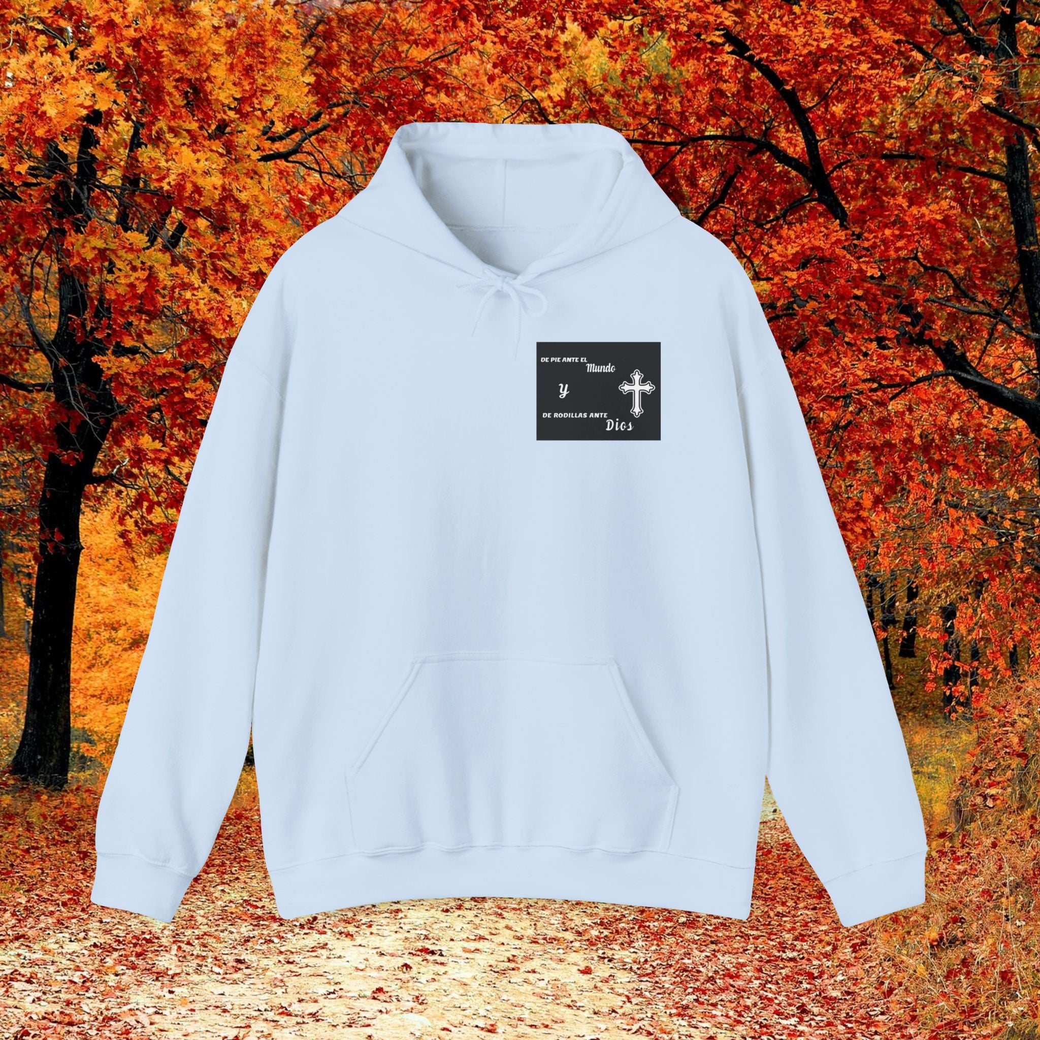 Religious Cross Hoodie — "De Pie Ante El Mundo y De Rodillas Ante Dios" Faith Sweatshirt